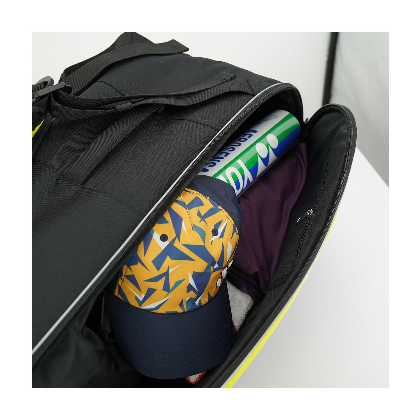 YONEX BAG BT6 # PC1-3D-Q014-22826T-SR BLACK/RED